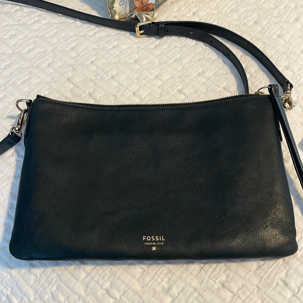 Fossil crossbody leather bag